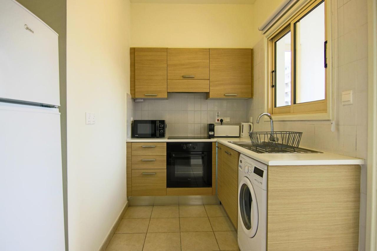Phaedrus Living City View Luxury Iras Flat 102 Nicosia Exterior photo